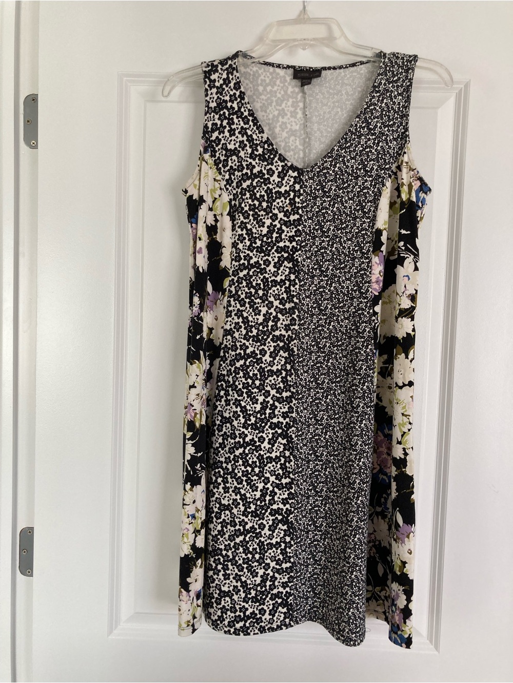 J.Jill Sleeveless Black & White Floral Panel Dress